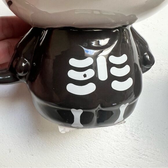 Sanrio Hello Kitty Halloween Skeleton Ceramic Mug Set of 2 Black White NEW - Picture 5 of 9